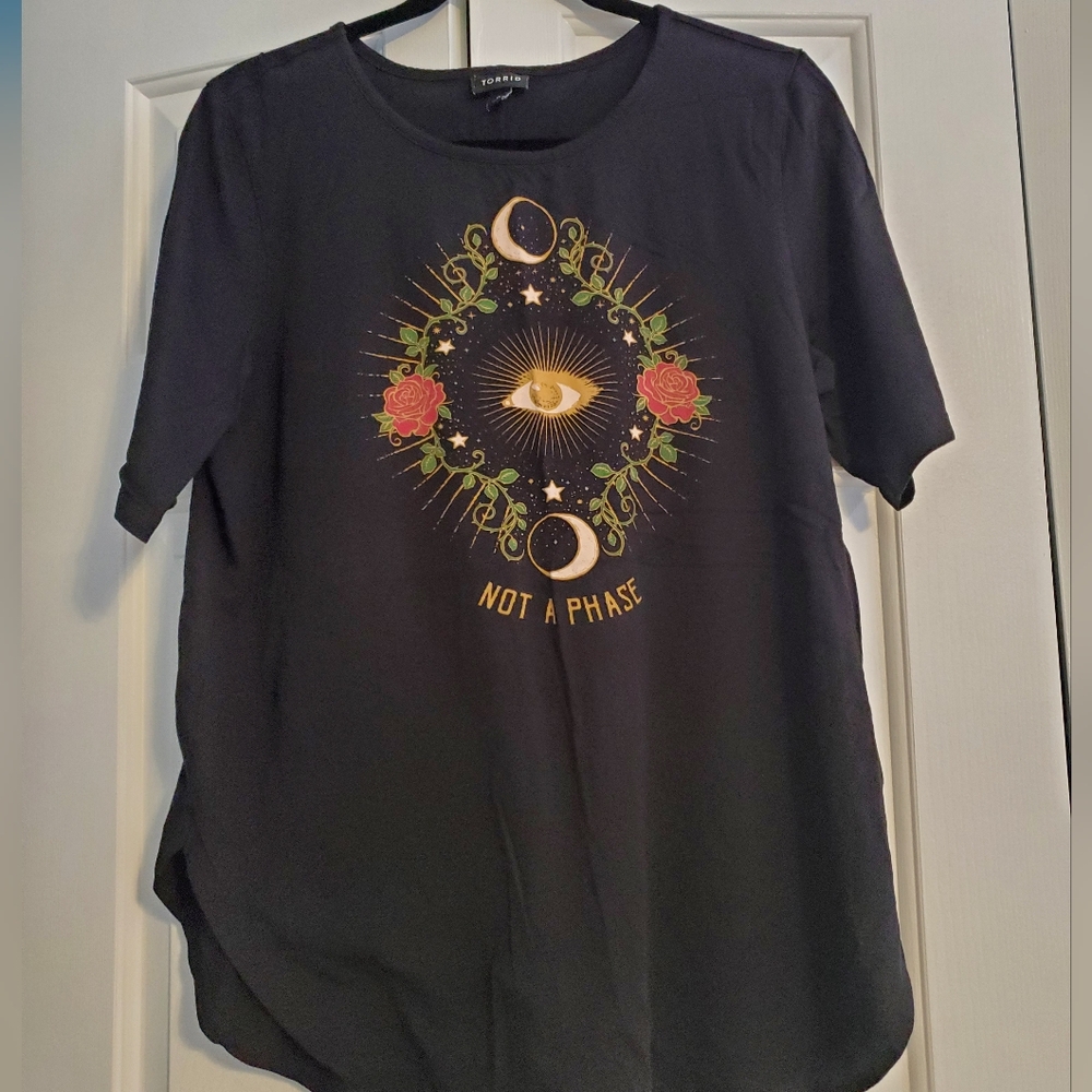 Short sleeve "NOT A PHASE" mystical moon tee